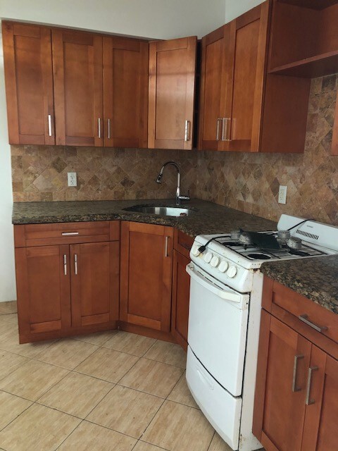 Kitchen - 620 Jefferson Ave