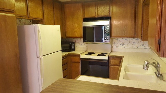 Building Photo - 11255 Tierrasanta Blvd
