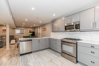 Building Photo - 60 Edwards Dr