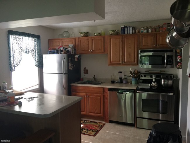 Foto del edificio - 2 br, 1 bath  - Twin Oak terrace. twin oaks