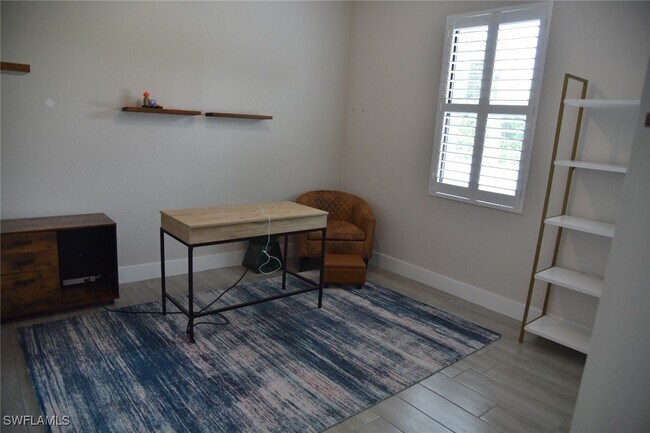 Foto del edificio - 4666 Villa Capri Ln