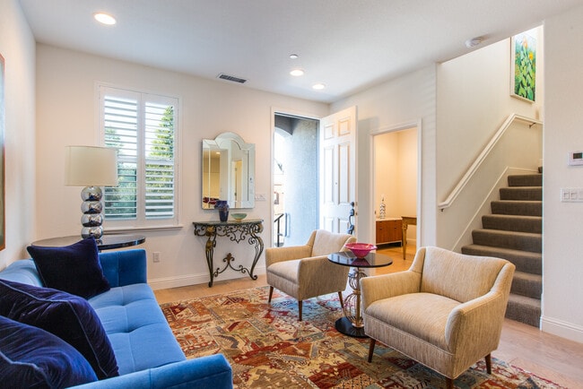 Foto del edificio - 1110 Healdsburg Ave