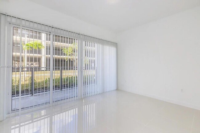 Foto del edificio - 25850 SW 140th Ct