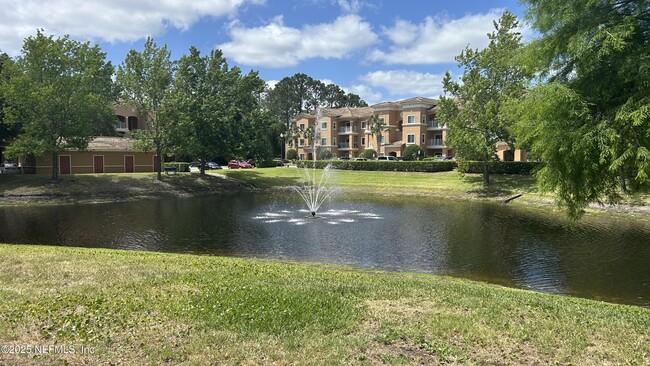 Foto del edificio - 610 Fairway Dr