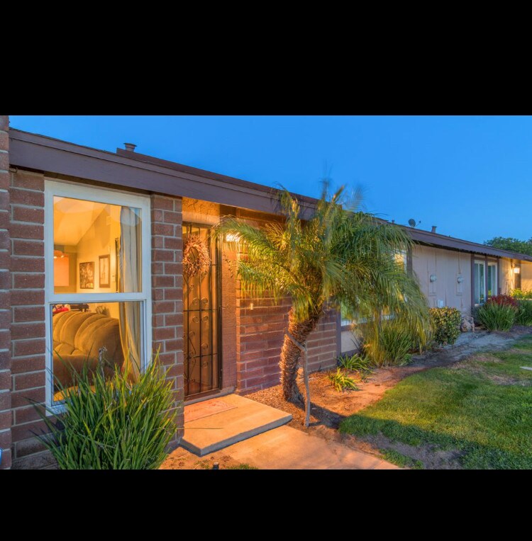 Primary Photo - 3433 Orchard Way