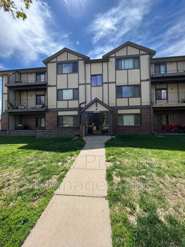 Foto del edificio - 2350 N 44th St