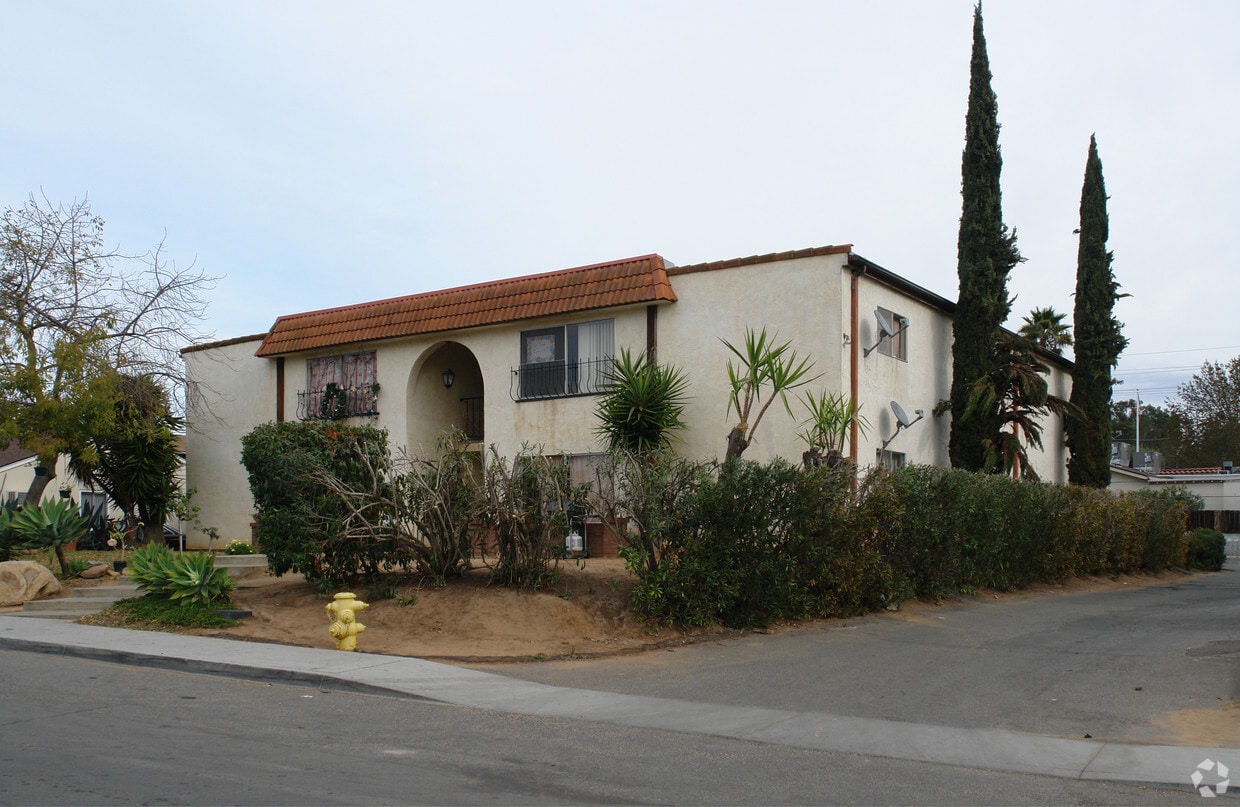 Primary Photo - 1204 S Vine St