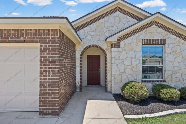 Building Photo - 7605 Hickman St