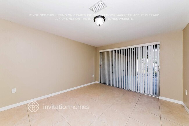 Building Photo - 6218 Nutmeg Ave