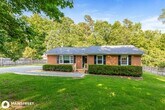 Foto principal - 5702 Willow Dr, Durham, NC 27712