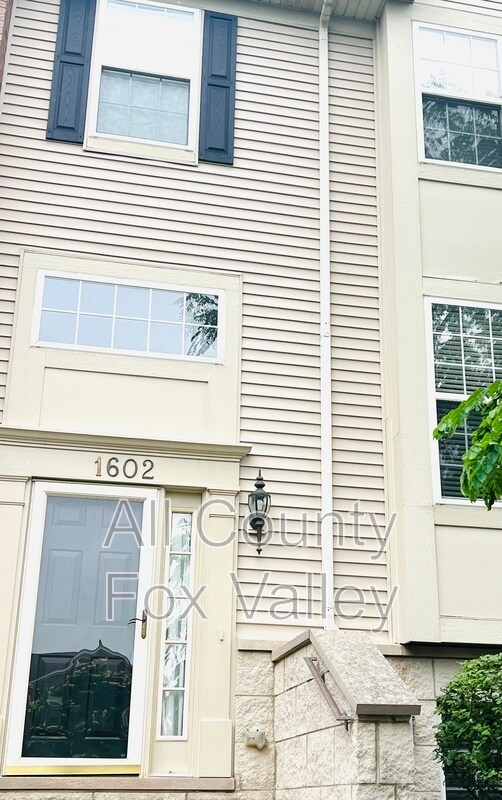 Building Photo - 1602 Edinburgh Dr