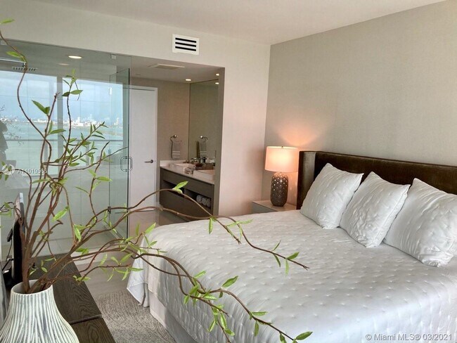 Foto del edificio - 460 NE 28th St