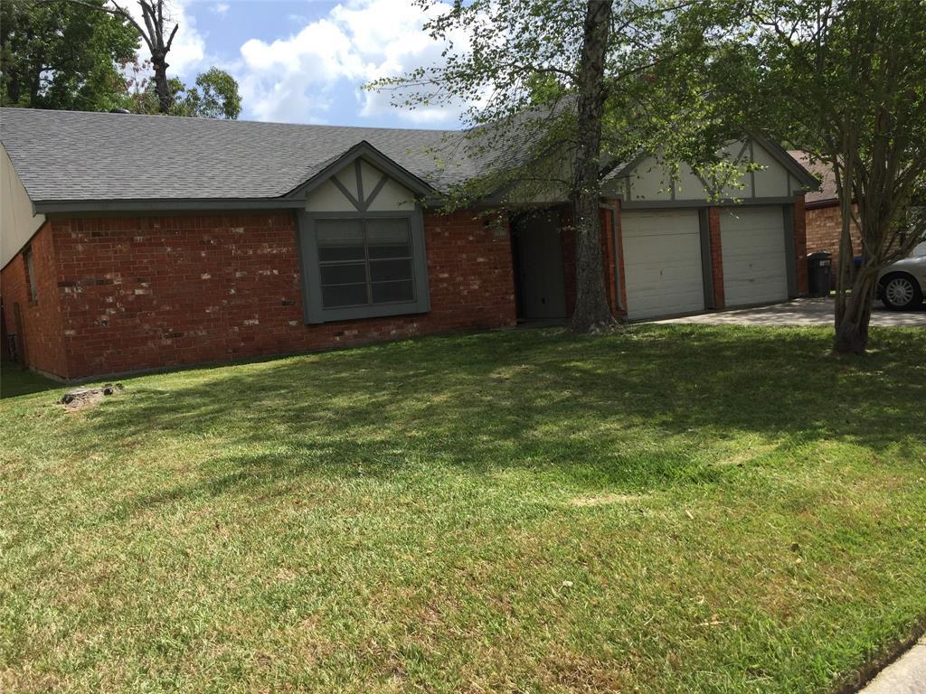 Primary Photo - 5811 Woodmancote Dr