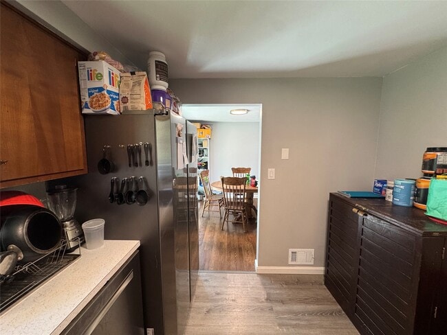 Building Photo - 4520 Marshall Dr W