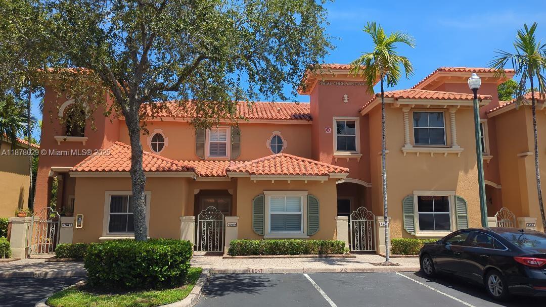 Foto principal - 4960 Windward Way