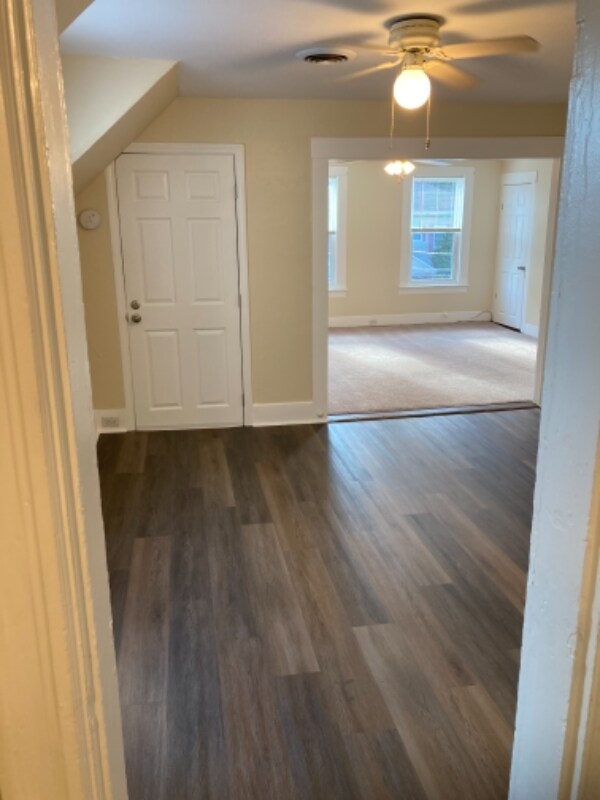 Building Photo - 128 Franklin St