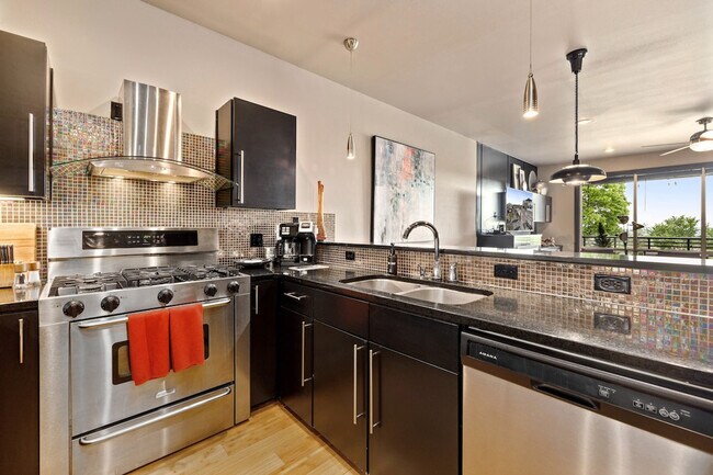 Foto del edificio - 299 E Noble Ln