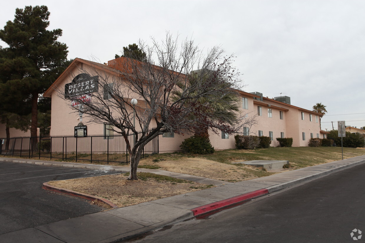 2115 Winwood St - 211 W De la Guerra St