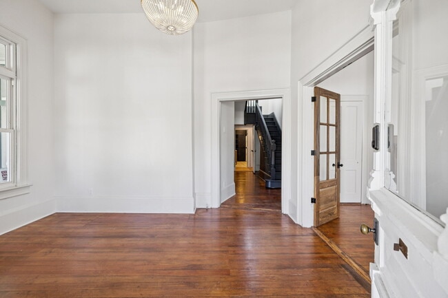 Foto del edificio - 911 S High St