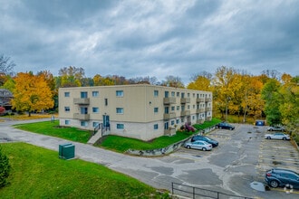 Building Photo - Pioneer Apartments