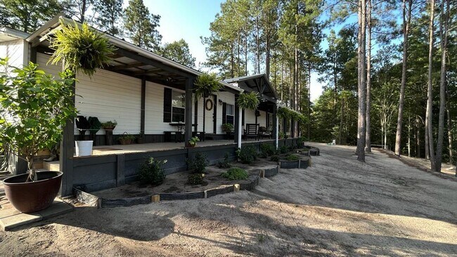 Building Photo - 3181 John Kolb Rd
