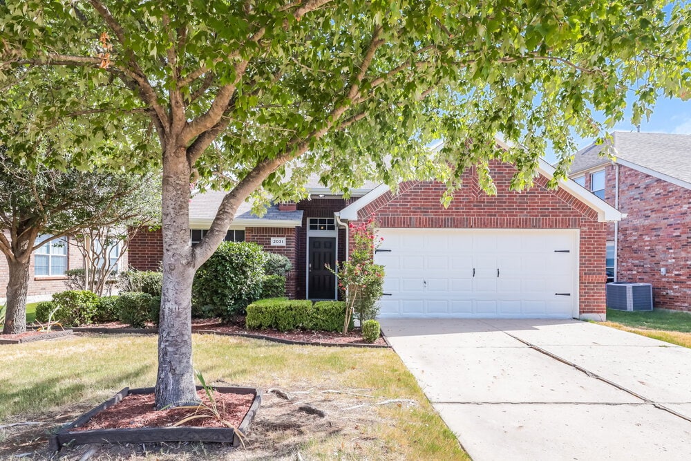 Primary Photo - 2031 Brook Meadow Dr