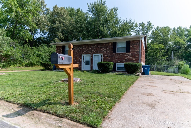 Building Photo - 3906 William Dr