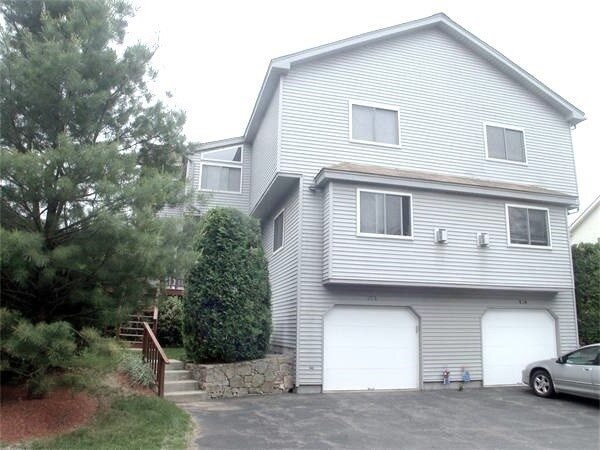 Building Photo - 421 Captain Eames Cir