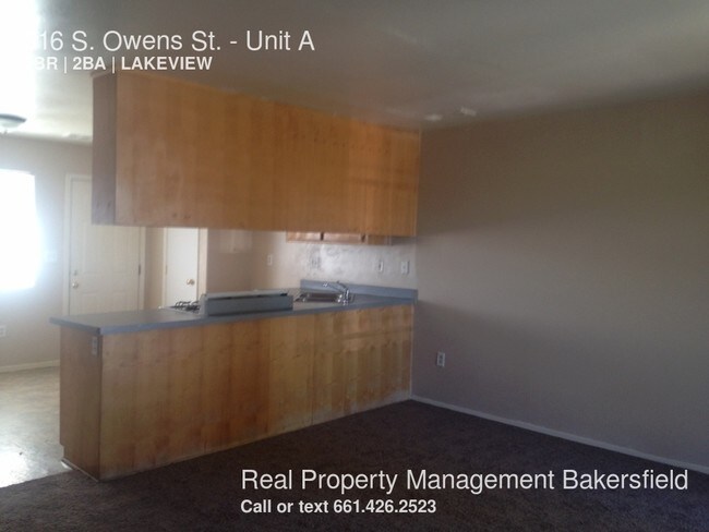 Building Photo - 216 S Owens St
