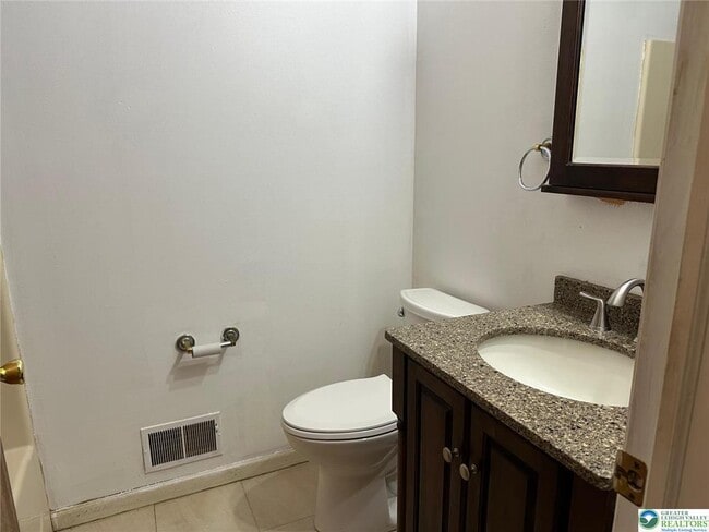 Foto del edificio - 235 Vista Dr