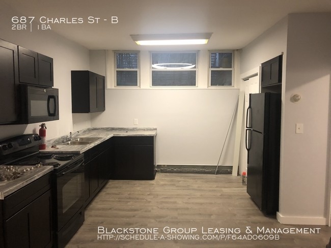 Building Photo - 687 charles