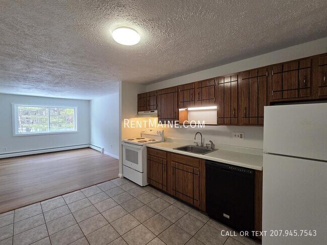 Foto del edificio - 10 Tall Pines Dr