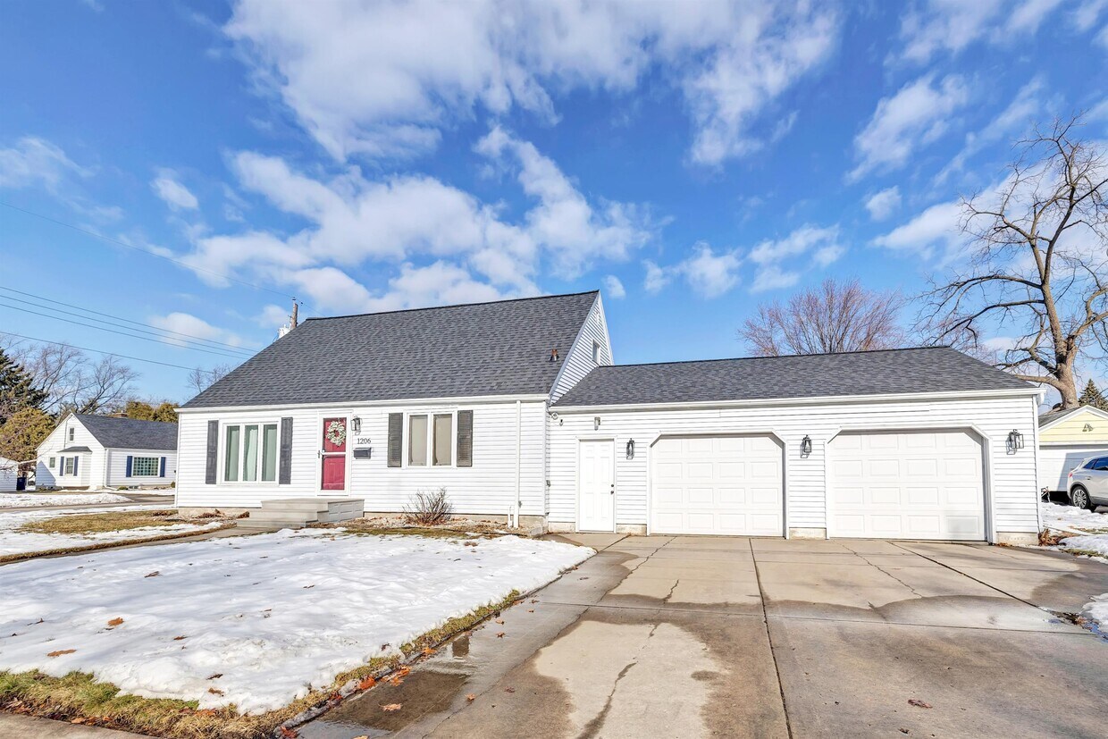 Primary Photo - 1206 Kellogg St