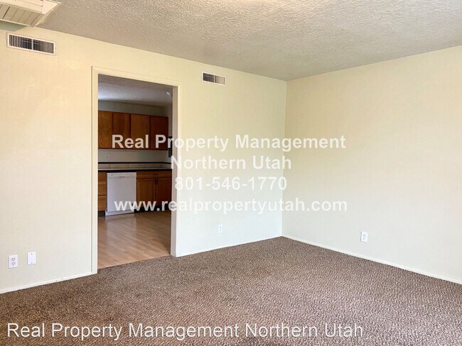 Building Photo - 1525 North Marilyn Dr.