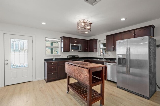 Foto del edificio - 3203 S Oak Dr