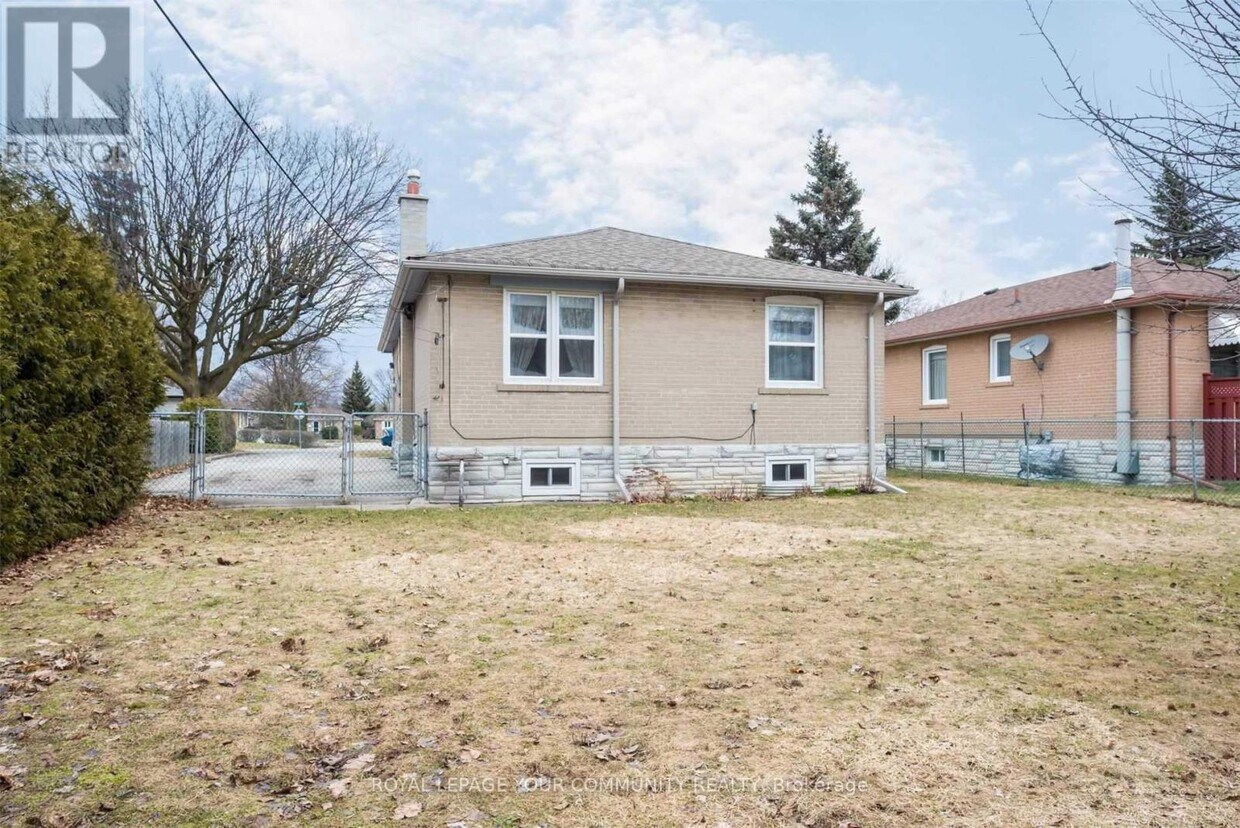 Building Photo - 28 Rockport Crescent