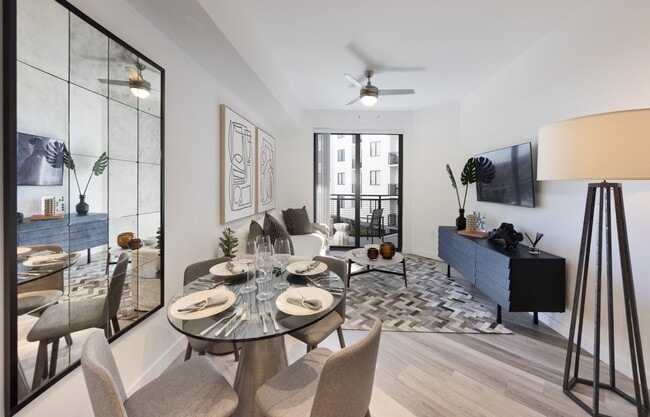 Interior Photo - The Upland at Hialeah