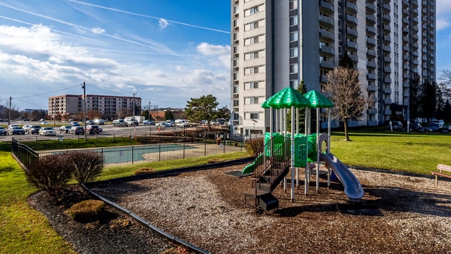 Building Photo - Westbury Apartments