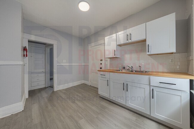 Building Photo - 3473 E 118th St