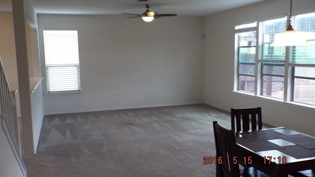 Building Photo - 6015 Clematis Trail
