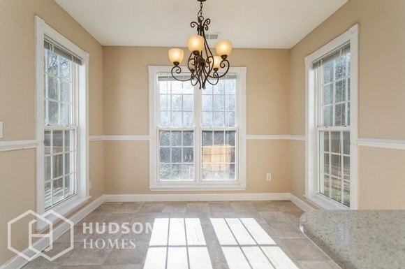 Building Photo - 39 Wildwood Ln