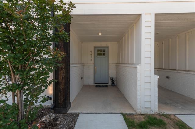Foto del edificio - 9612 Sullivan Ln