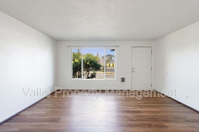 Building Photo - 4828 State St