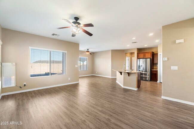 Foto del edificio - 28416 N 25th Dale