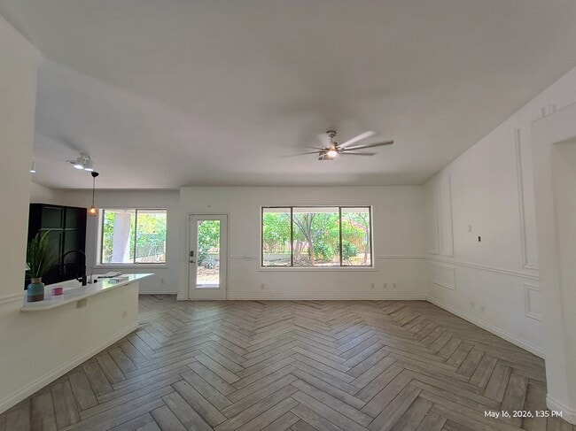 Building Photo - 9805 Pinnacle Pass Dr