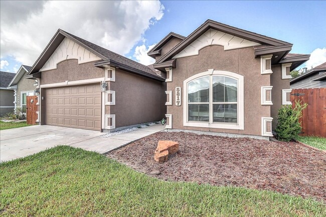 Foto del edificio - 5817 Bella Di Giorno Dr