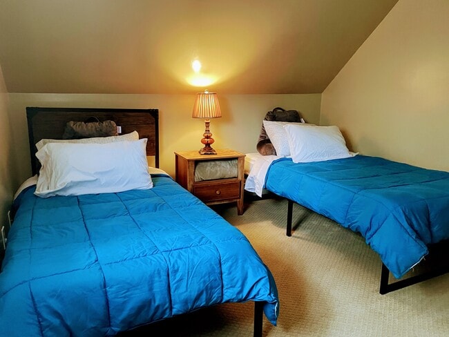 guest room - 36 North St