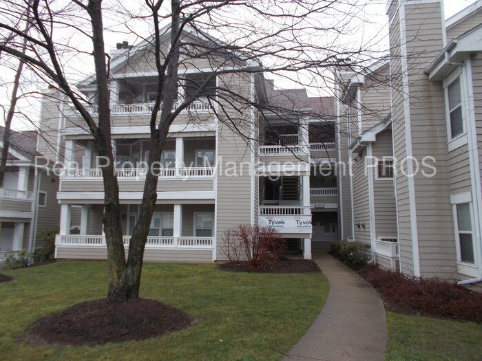 14314 Climbing Rose Way Unit 102, Centreville, VA 20121 Apartment for Rent in Centreville, VA