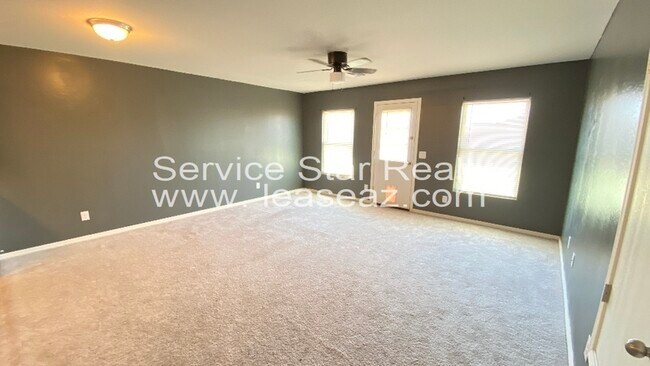 Foto del edificio - 239 W Watson Ct