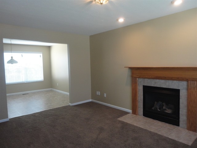 Building Photo - 7714 Sycamore Woods Ln